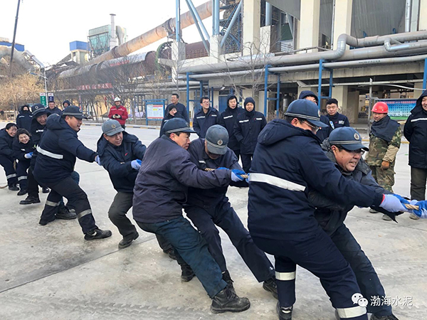 公司舉辦“愛我中華，慶祝新中國70周年”職工拔河、趣味運(yùn)動(dòng)聯(lián)誼賽——剪影
